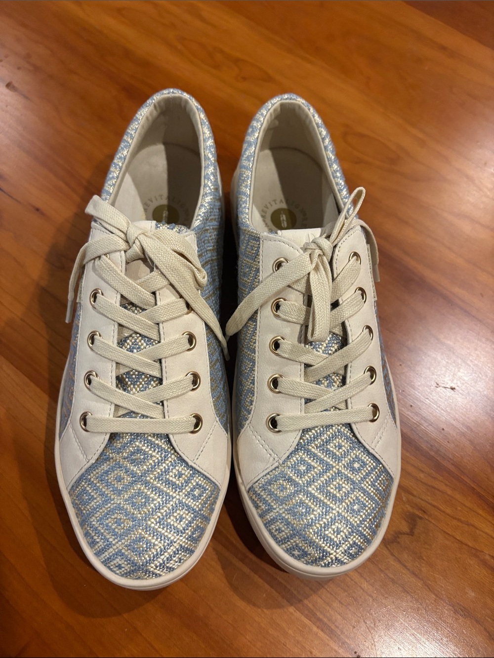 REVITALIGN Orthotic Raffia Lace Up Sneakers Size 8.5 Med Width